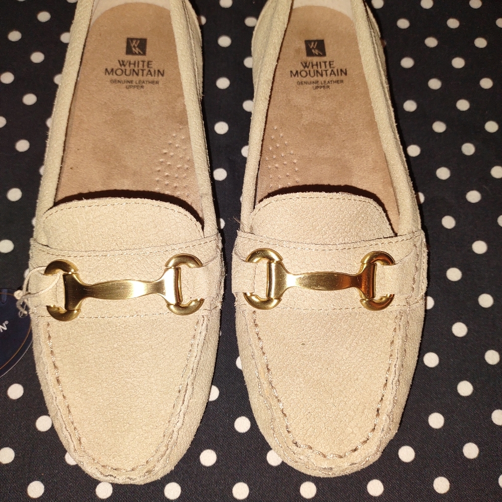 Women's White Mountain Scotch Loafers